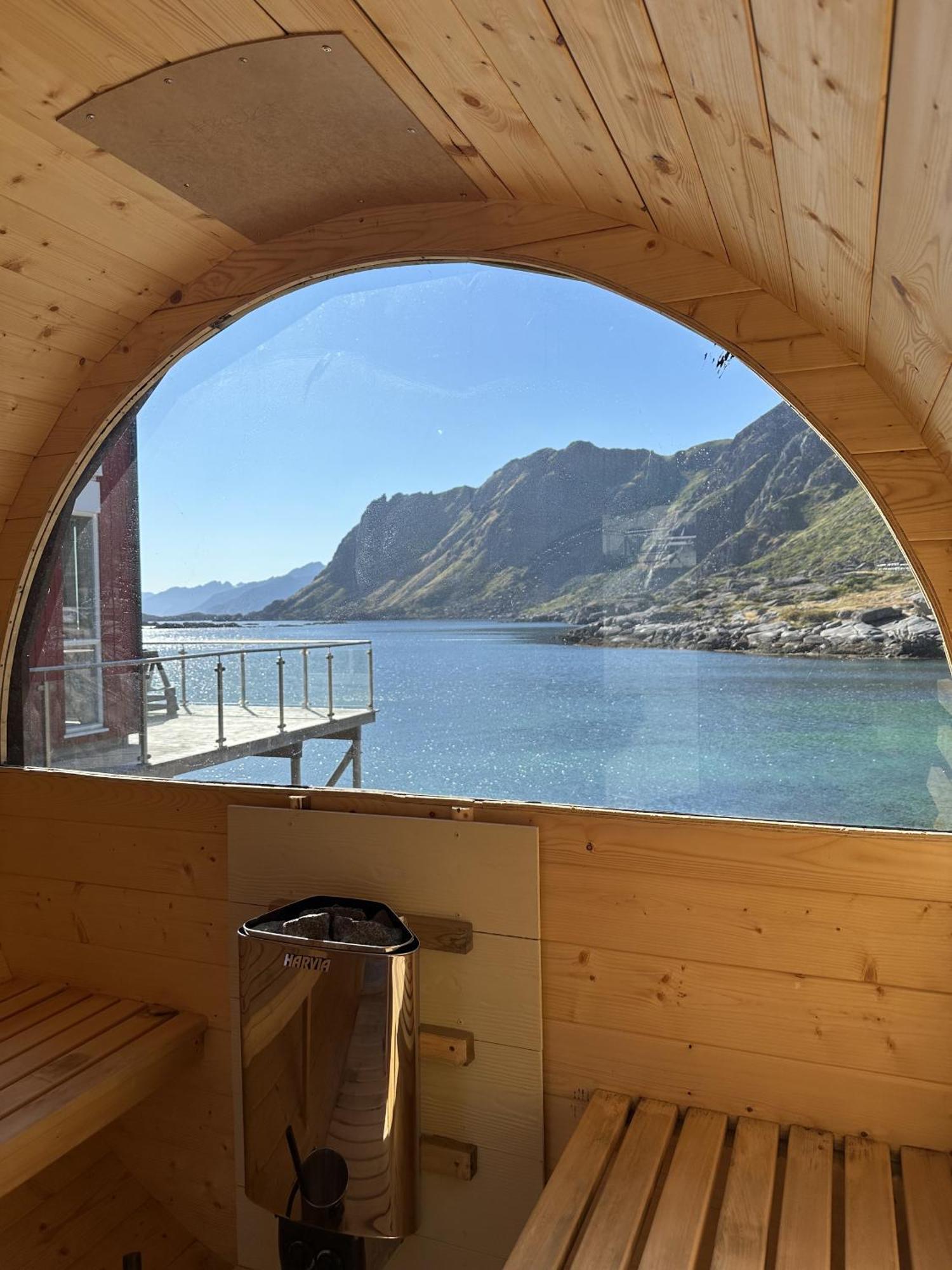 Lofoten Waterfront Luxury Lodge Ballstad Kültér fotó